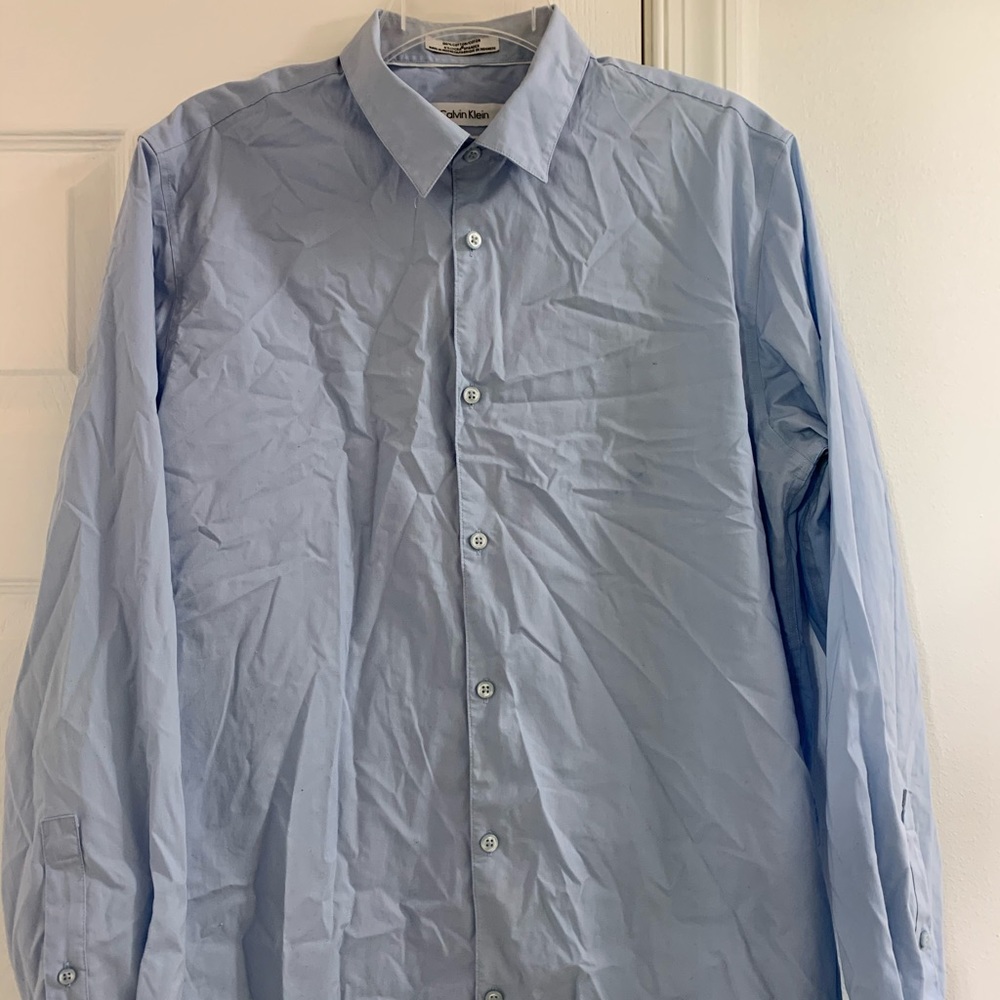 Men’s Calvin Klein Long Sleeve Dress Shirt.